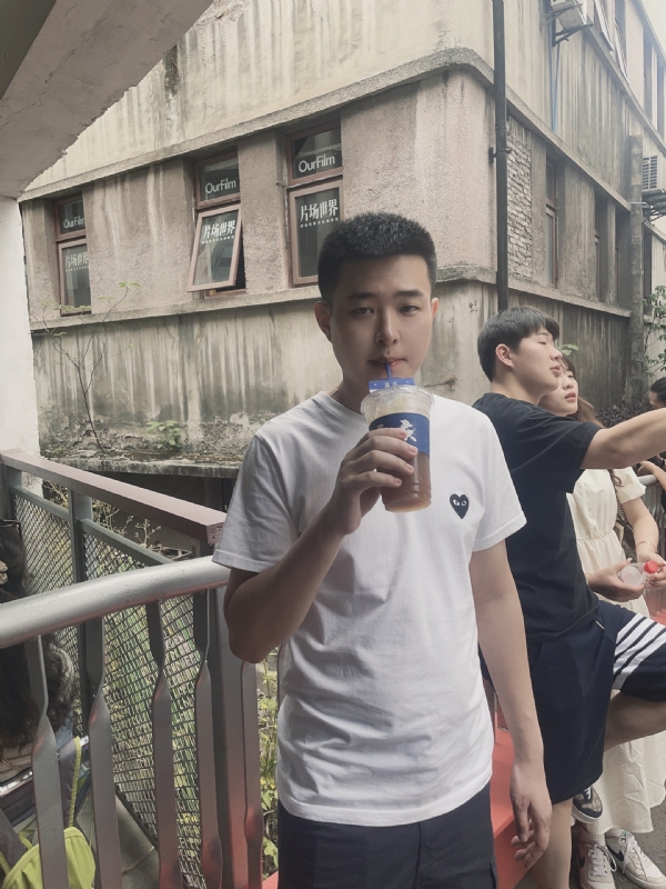 尚龙的第二张照片--长春相亲服务中心