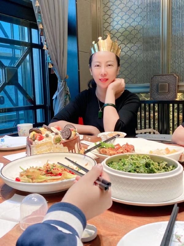 红红的第二张照片--长春相亲服务中心