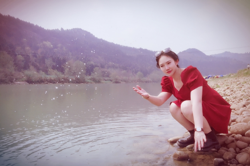 守候阳光的第一张照片--长春相亲服务中心