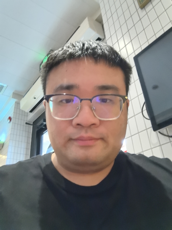 君临天下的第三张照片--长春相亲服务中心