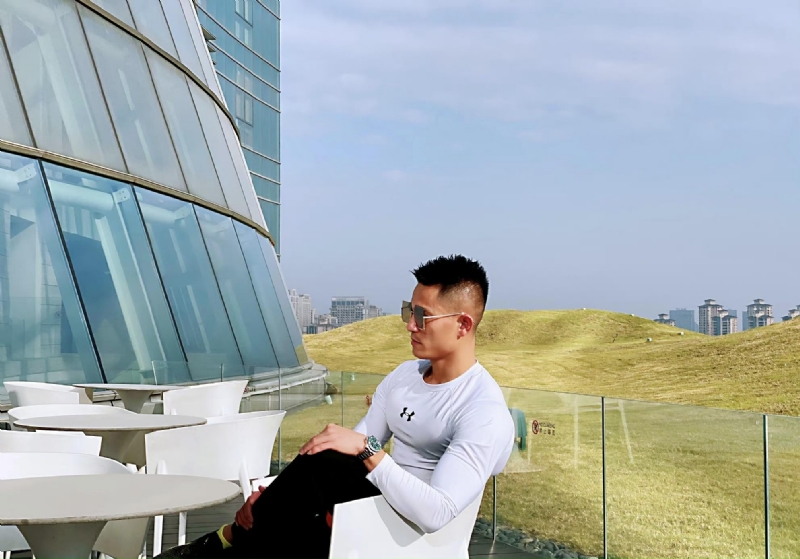 保家卫国的第二张照片--长春相亲服务中心