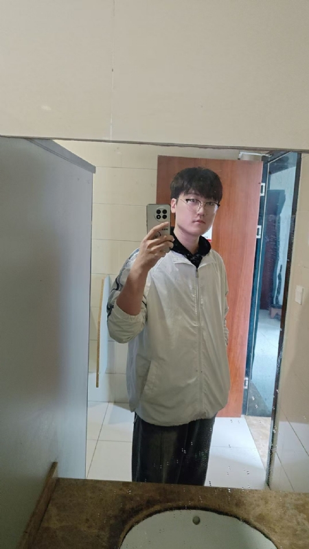 高大毛的第一张照片--长春相亲服务中心