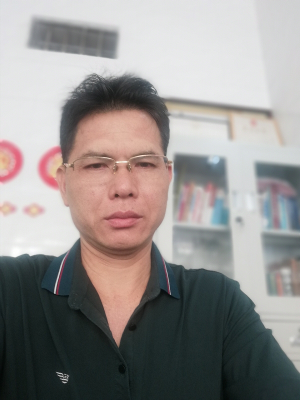 后视镜的第一张照片--长春相亲服务中心