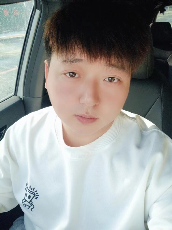 可乐加冰的第一张照片--长春相亲服务中心