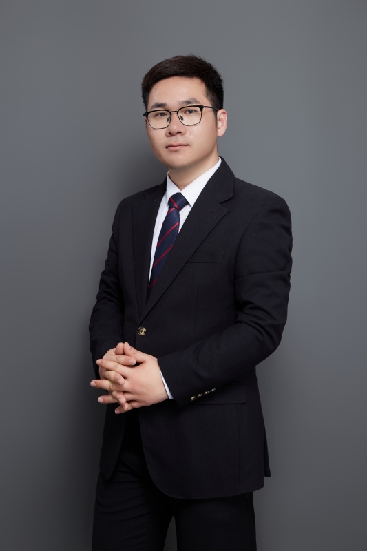 认真的第二张照片--长春相亲服务中心