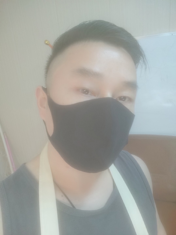 Poluk秦的第二张照片--长春相亲服务中心