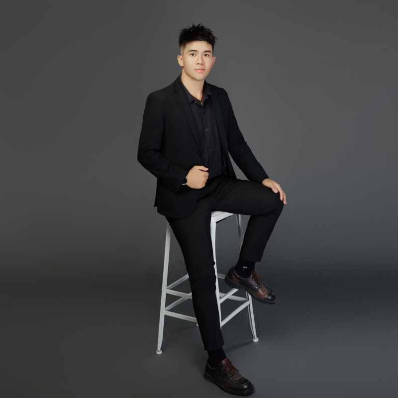 阿龙设计师的第五张照片--长春相亲服务中心