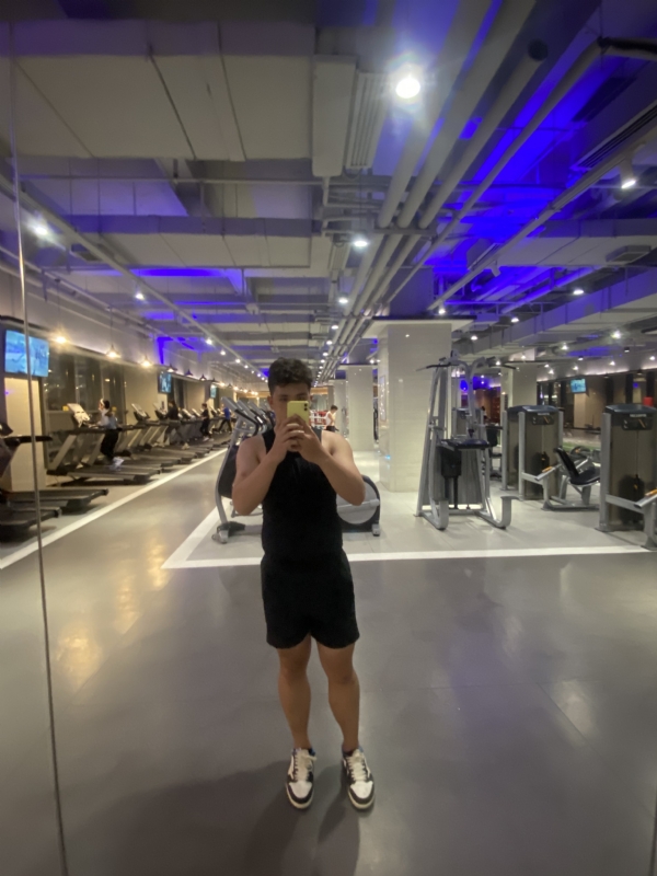 阿龙设计师的第六张照片--长春相亲服务中心