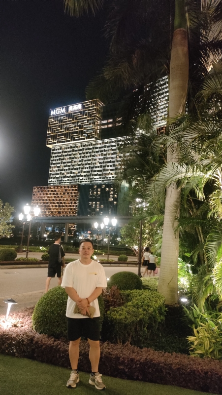 熟悉的身影的第一张照片--长春相亲服务中心