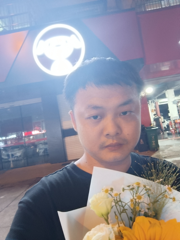 小陈的第一张照片--长春相亲服务中心