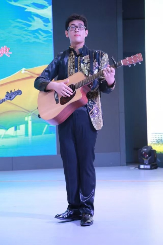 一叶知秋ZG的第一张照片--长春相亲服务中心