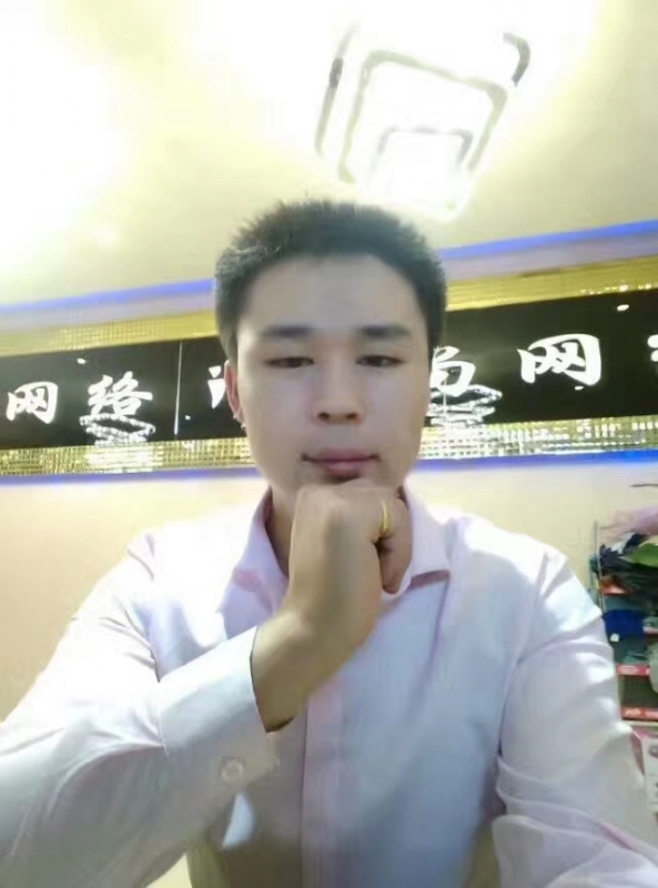 沉默寡言的第一张照片--长春相亲服务中心