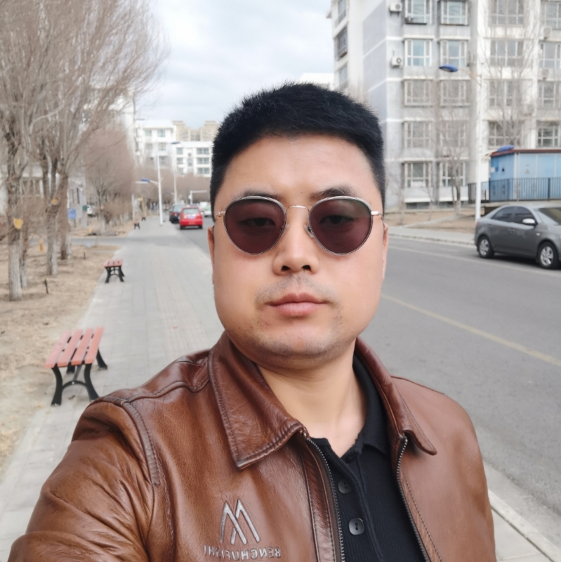 月下听风的第一张照片--长春相亲服务中心