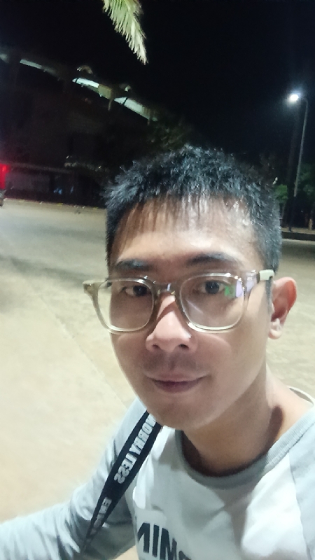 龙龙的第二张照片--长春相亲服务中心