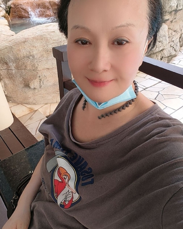 hong的第三张照片--长春相亲服务中心