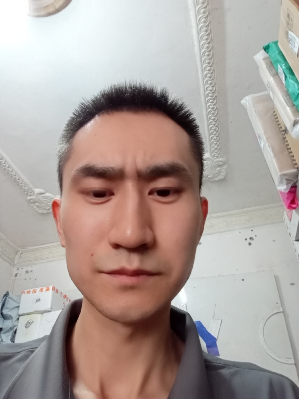 西门吹雪的第一张照片--长春相亲服务中心