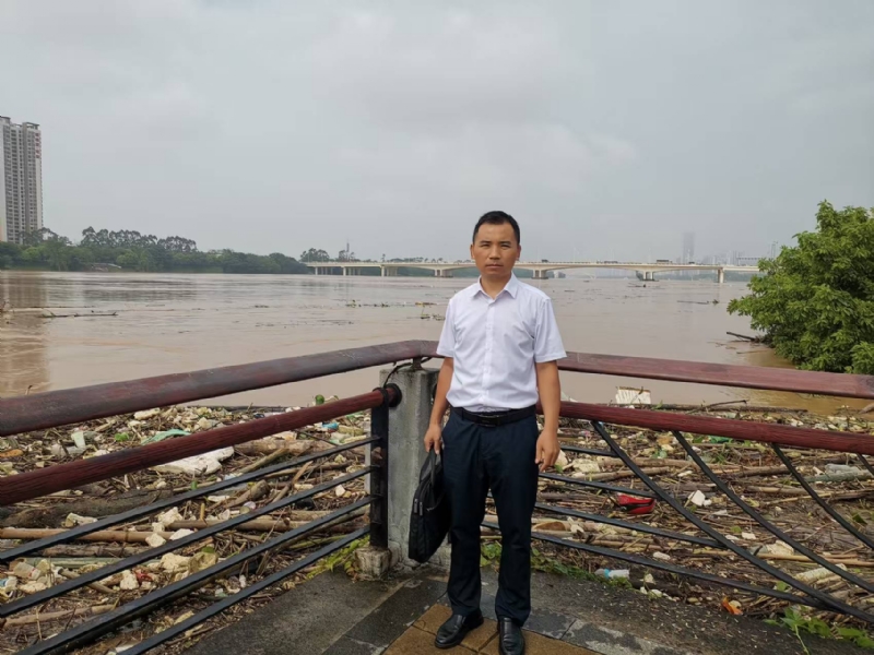 石泽根的第一张照片--长春相亲服务中心