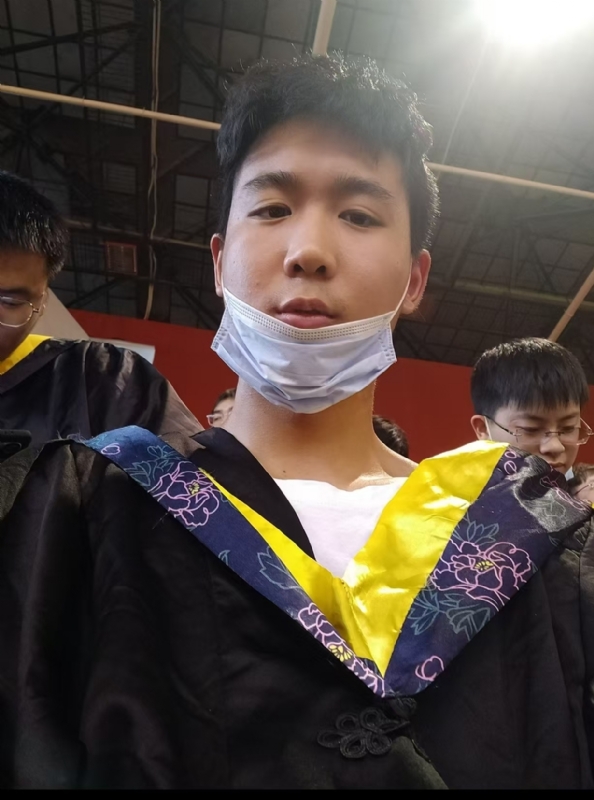 落落大方的第一张照片--长春相亲服务中心