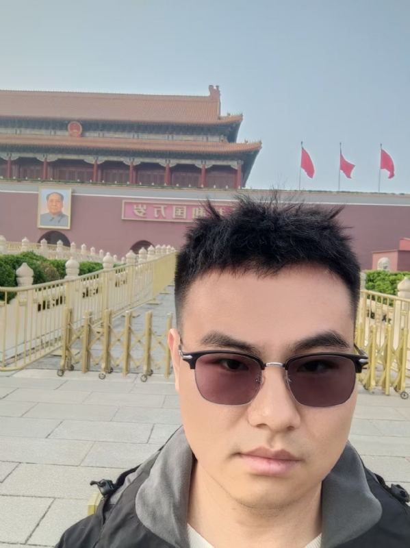 喧嚣的风的第一张照片--长春相亲服务中心