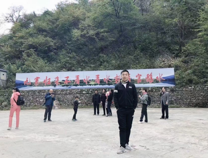 牵手的第一张照片--长春相亲服务中心