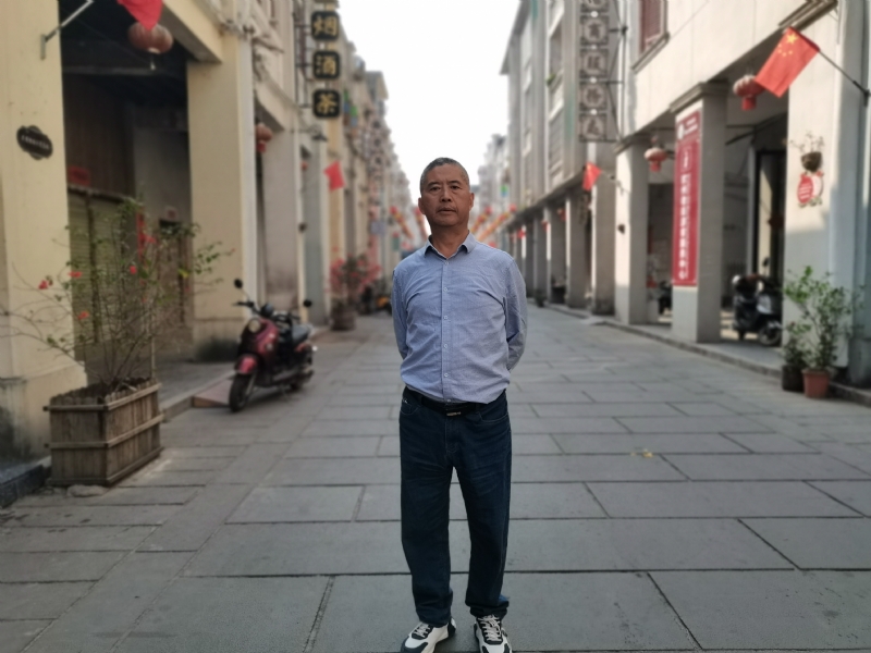 一粒尘埃的第一张照片--长春相亲服务中心