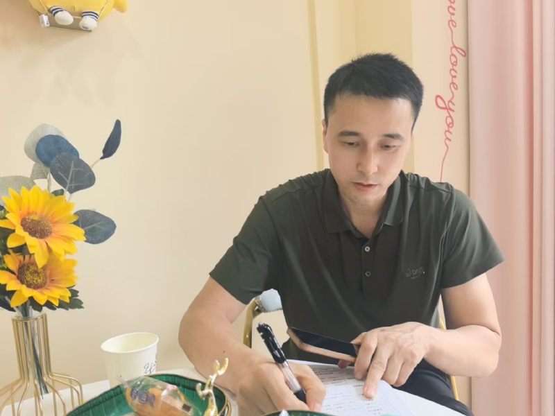 笑看一切的第二张照片--长春相亲服务中心