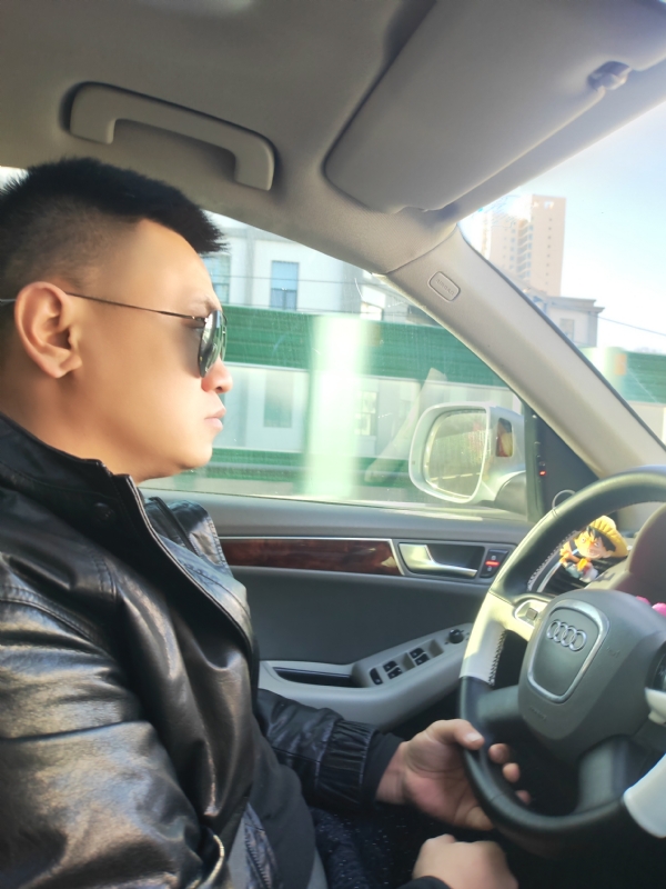 Mr陈的第一张照片--长春相亲服务中心