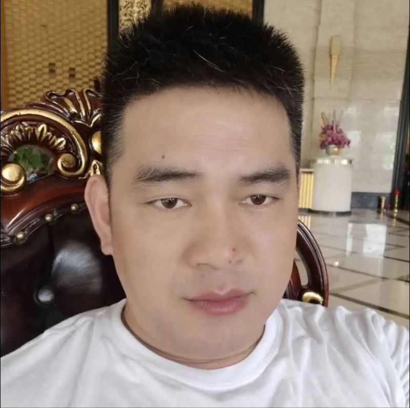 随风的第一张照片--长春相亲服务中心