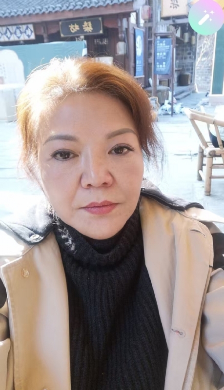 宛霞的第二张照片--长春相亲服务中心