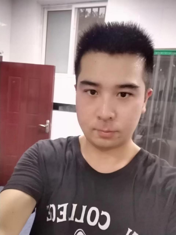 89WANG的第一张照片--长春相亲服务中心