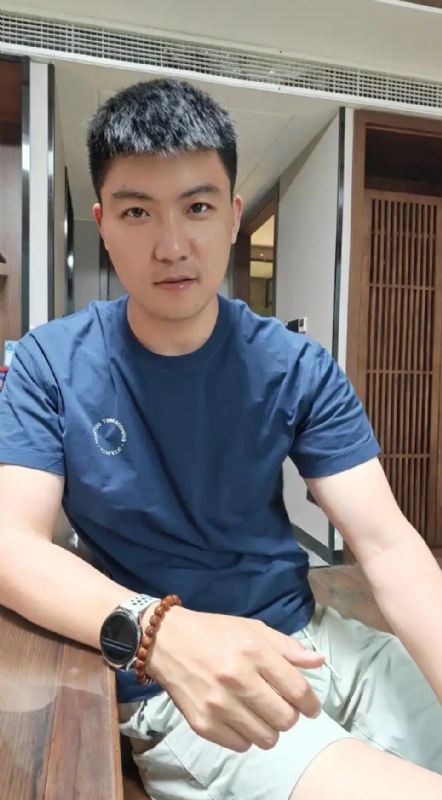 大鹏展翅的第三张照片--长春相亲服务中心