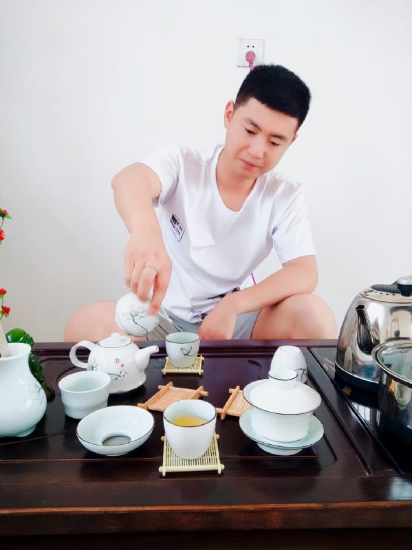 日月的第二张照片--长春相亲服务中心