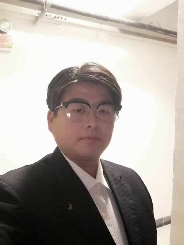 孤独一人的第一张照片--长春相亲服务中心