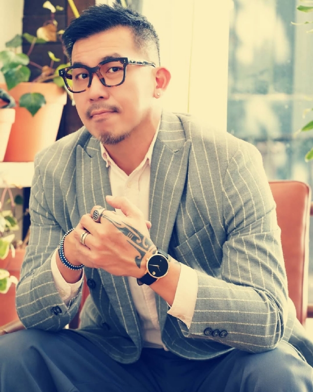 晚风渡半舟的第一张照片--长春相亲服务中心