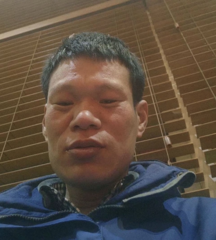 爱你在心口难开的第一张照片--长春相亲服务中心