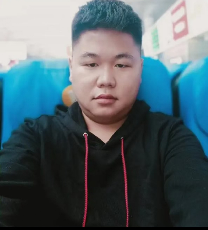 黄斌的第一张照片--长春相亲服务中心