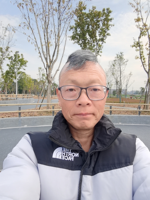 做喜欢的事的第一张照片--长春相亲服务中心